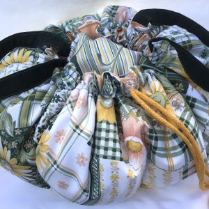 MiniKOsCHino Grün Floral Patchwork