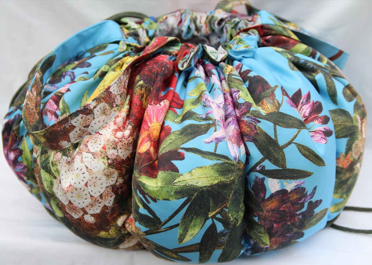 KOsCHino Kochkissen Blütenzauber Groß – Bild 5