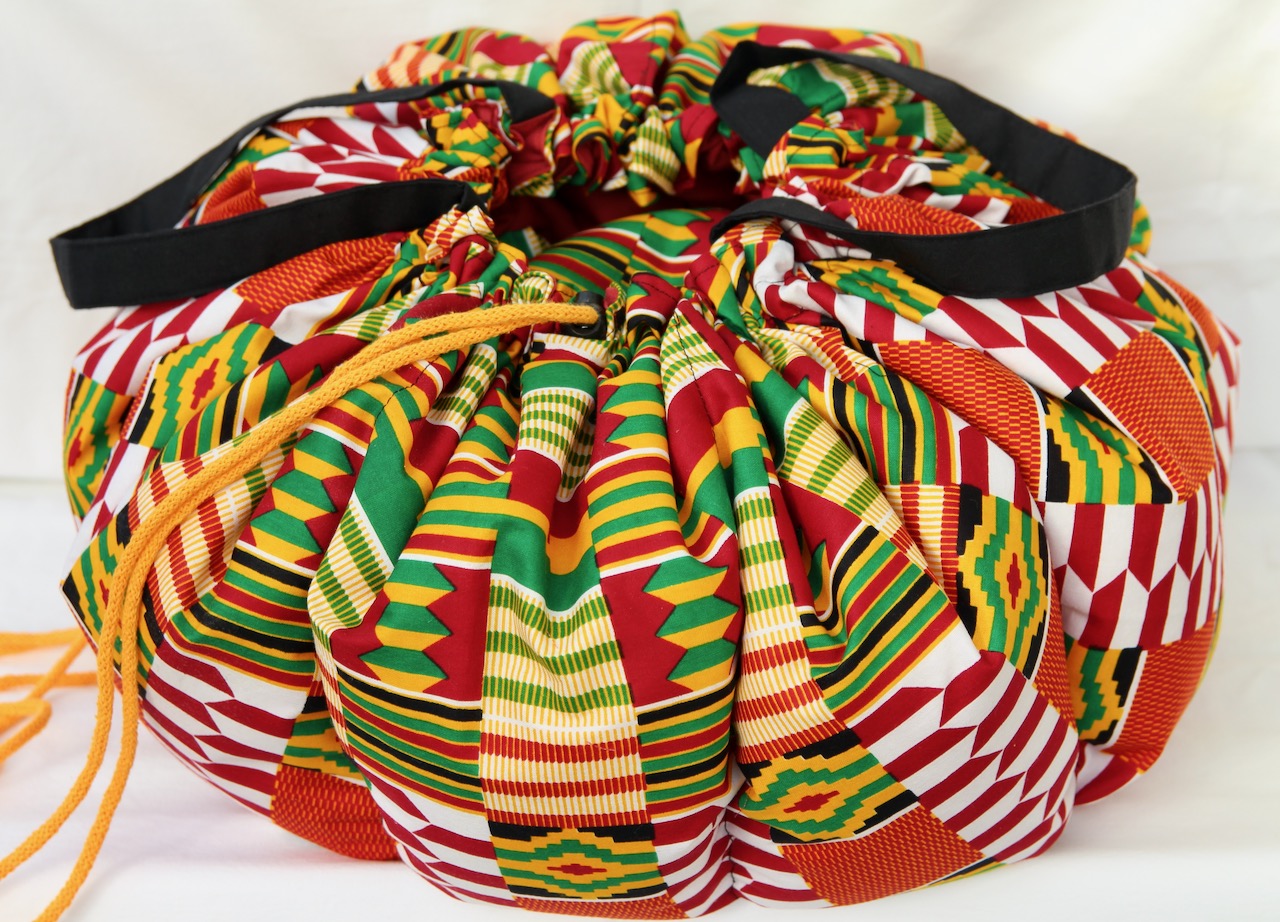 Kombination Kochsack Groß Rot gemustert wie Wonderbag aus afrikanischem Stoff + Spende