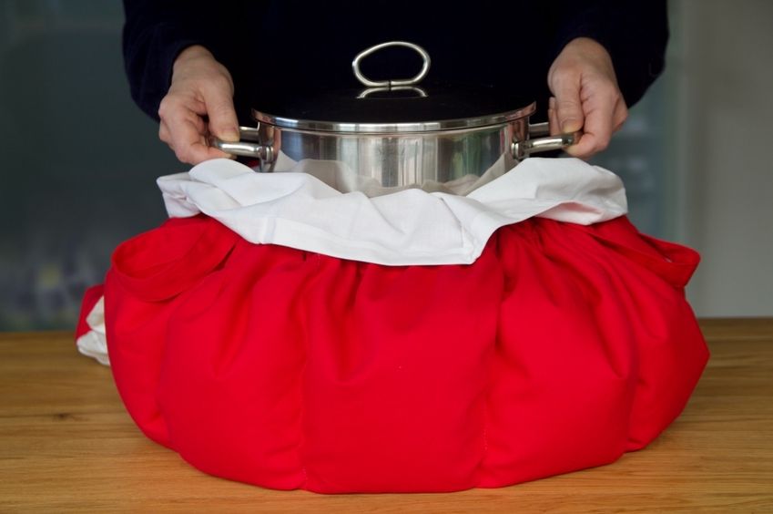 Topf geht ins Kochkissen